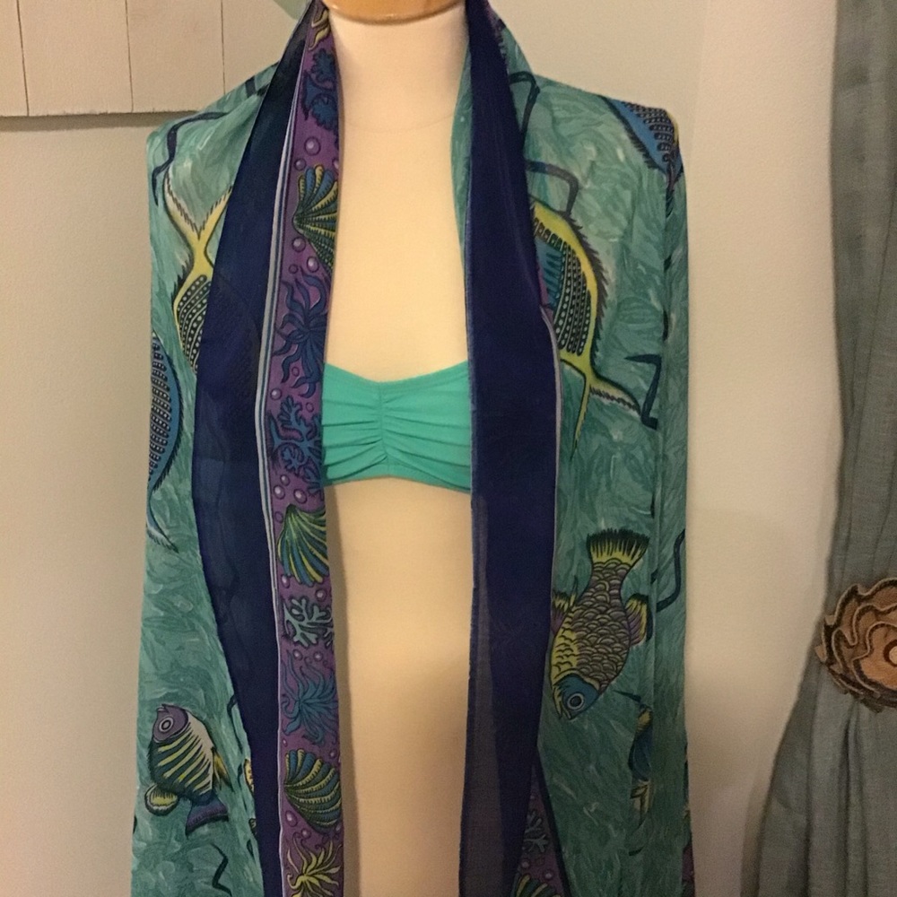 Sarong - Picture 2 of 4